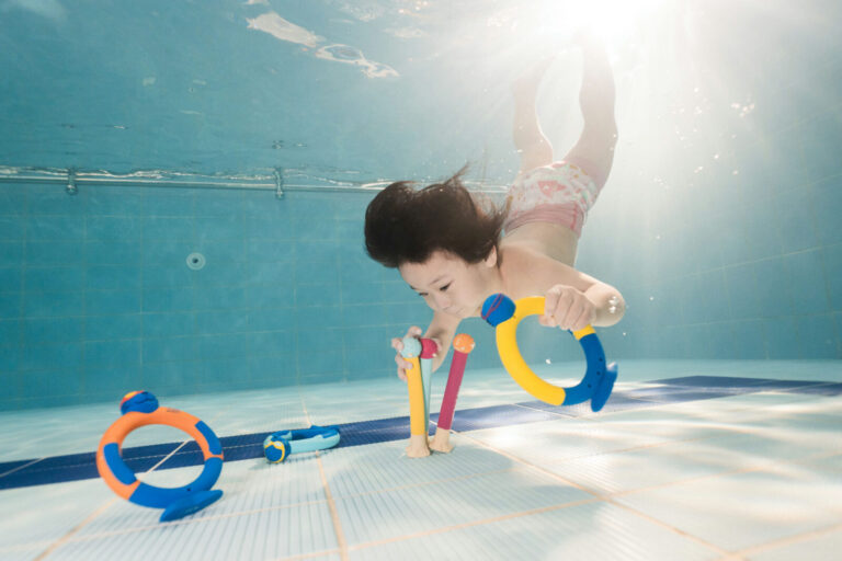 玩動靜_親子游泳