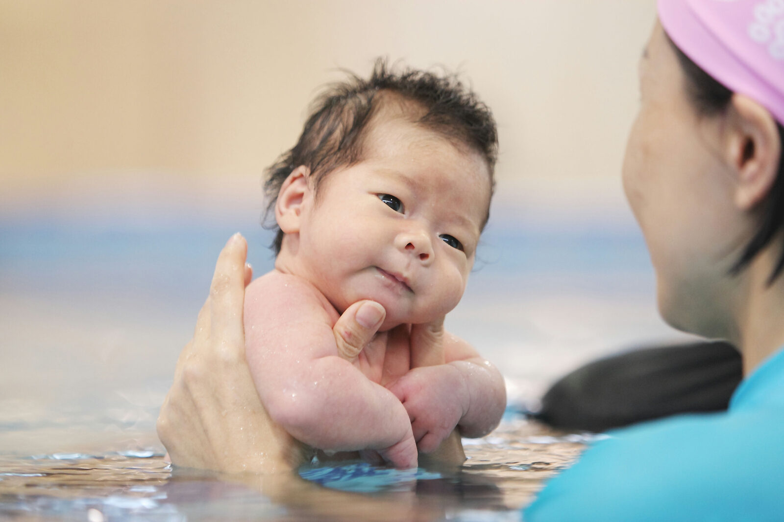 玩動靜_親子游泳