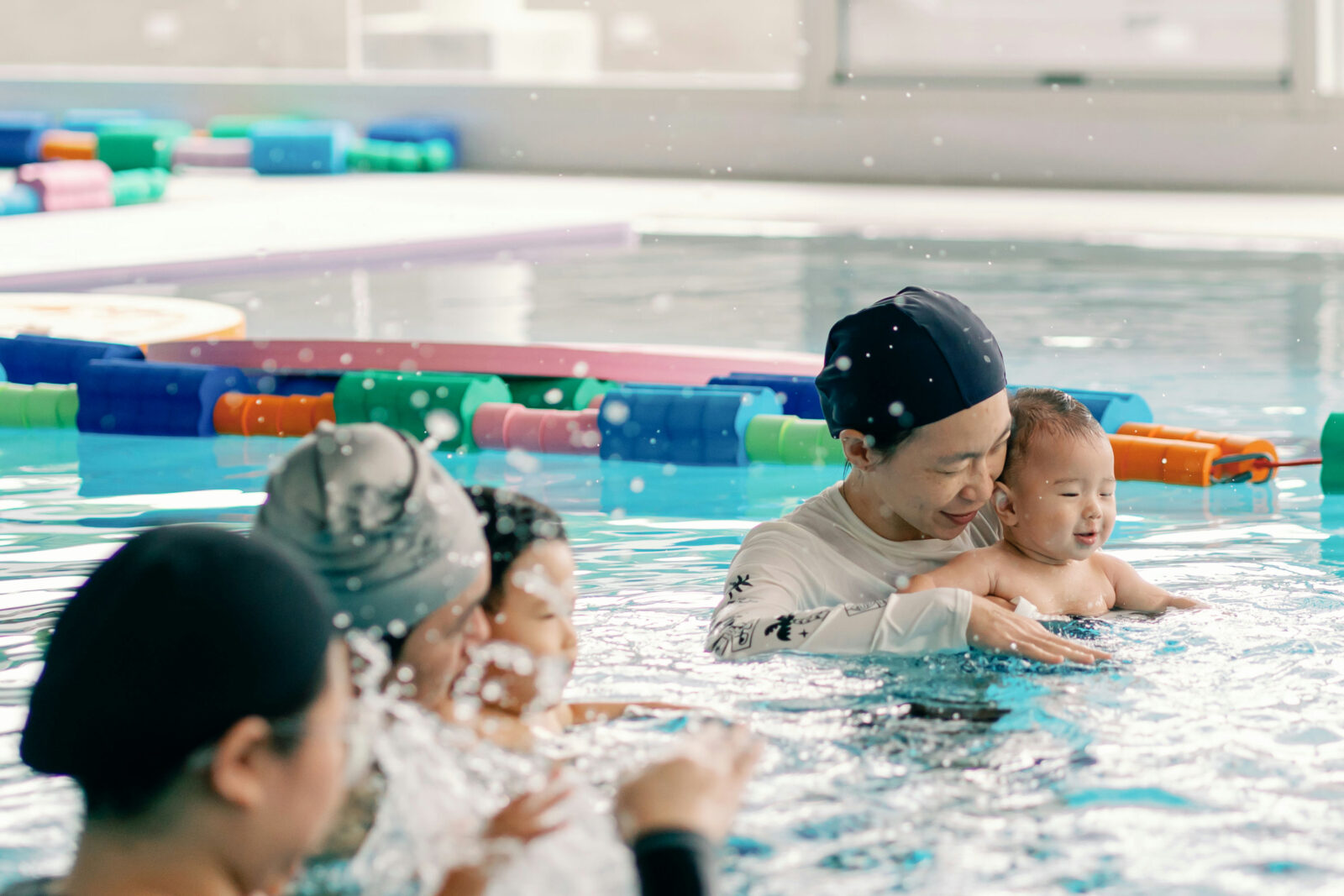 玩動靜_親子游泳